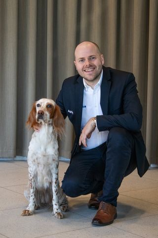 Thomas Minet Kinge og hund