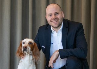 Thomas Minet Kinge og hund